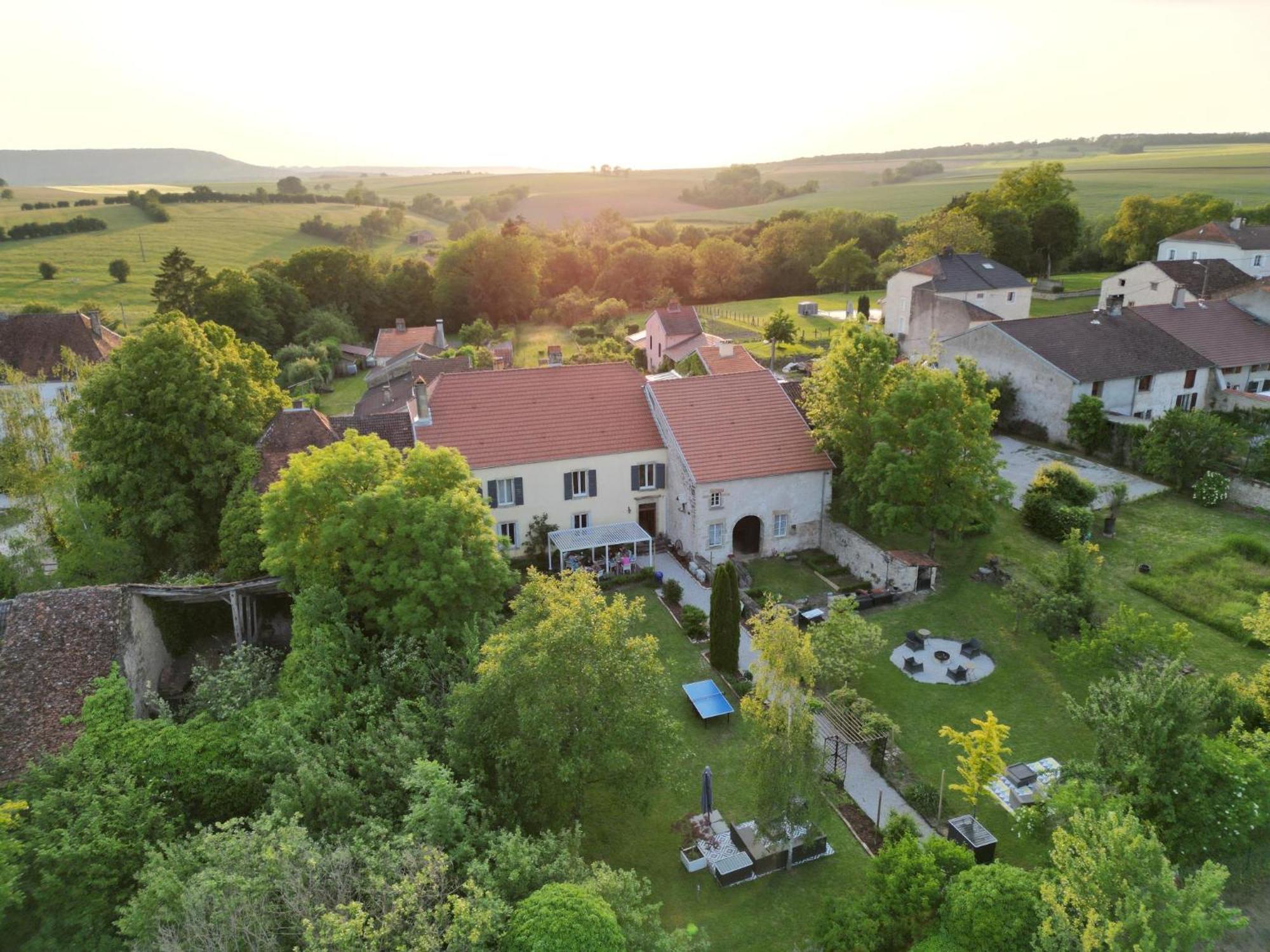Maison Egalite Bed & Breakfast *